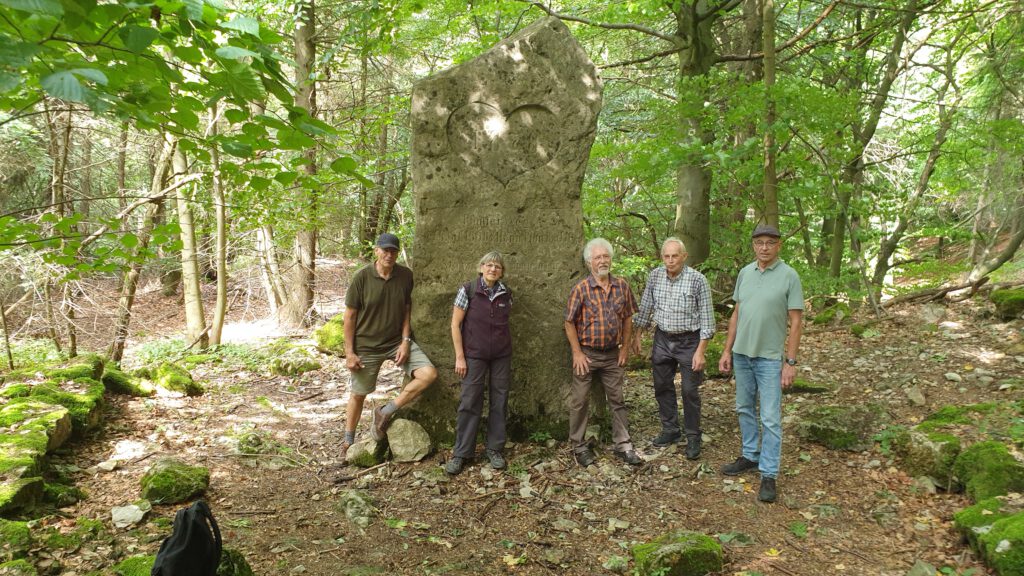 Wandergruppe am Steinernen Herz