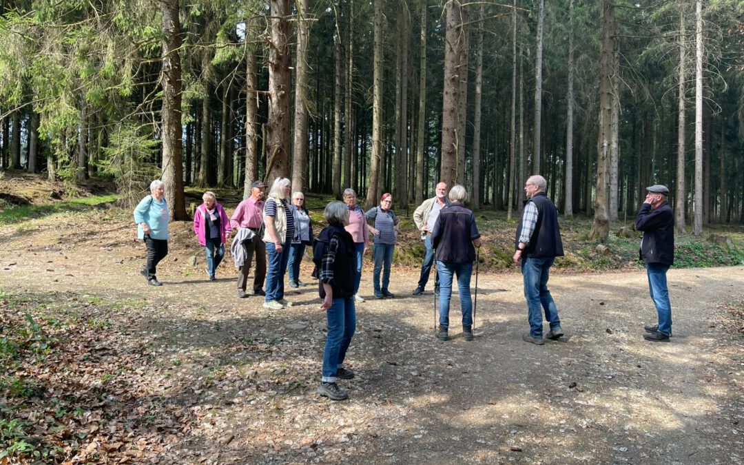 Vereinswanderung zur Sennhütte im Osterwald